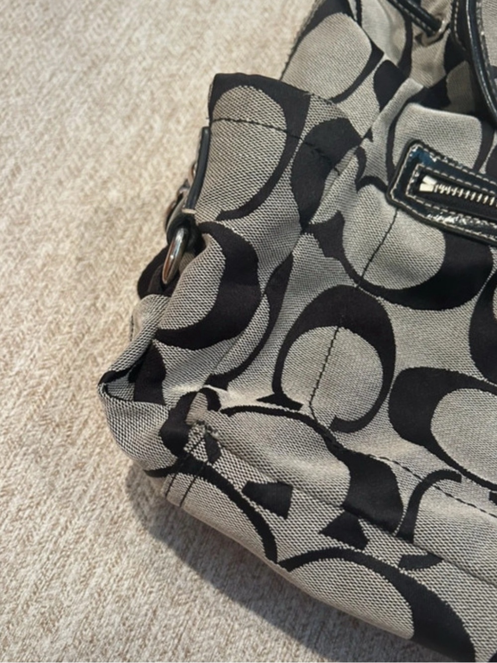 Coach Signature Backpack - Picture 4 of 13